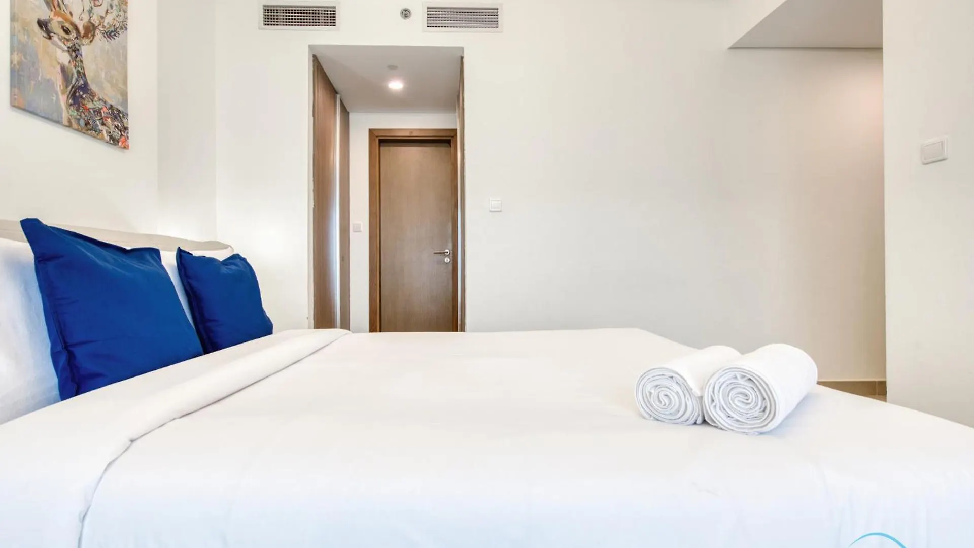 Apartment Expansive 2Br At Azizi Aliyah Dubai Healthcare City By Deluxe Holiday Homes